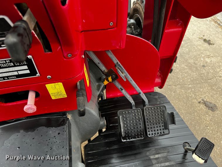 image for item DQ1888 2008 Mahindra 2525  MFWD tractor