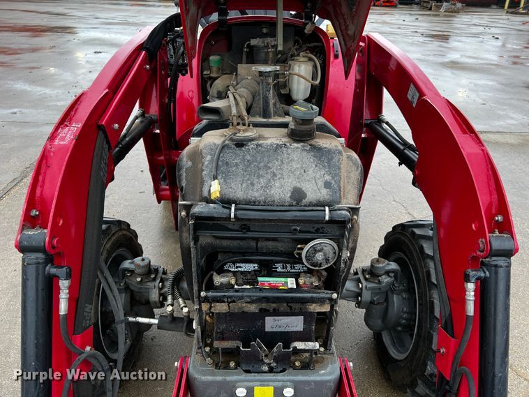 image for item DQ1888 2008 Mahindra 2525  MFWD tractor