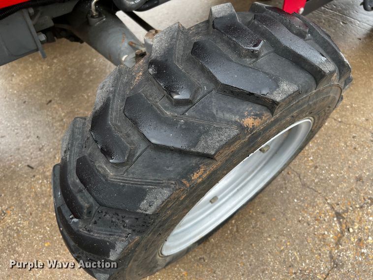 image for item DQ1888 2008 Mahindra 2525  MFWD tractor