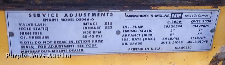image for item DQ3091 1969 Minneapolis Moline G1000 Vista  tractor
