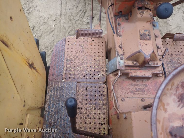 image for item DQ3100 1964 Minneapolis Moline M602  tractor