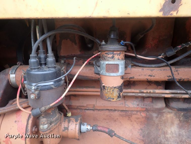 image for item DQ3100 1964 Minneapolis Moline M602  tractor