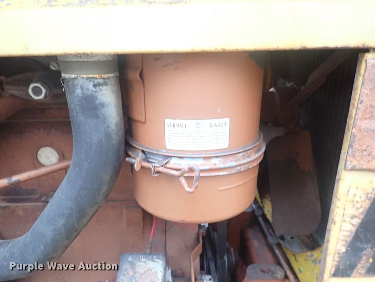 image for item DQ3100 1964 Minneapolis Moline M602  tractor