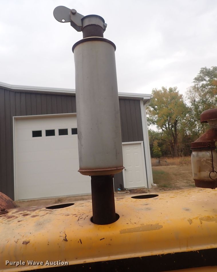 image for item DQ3100 1964 Minneapolis Moline M602  tractor