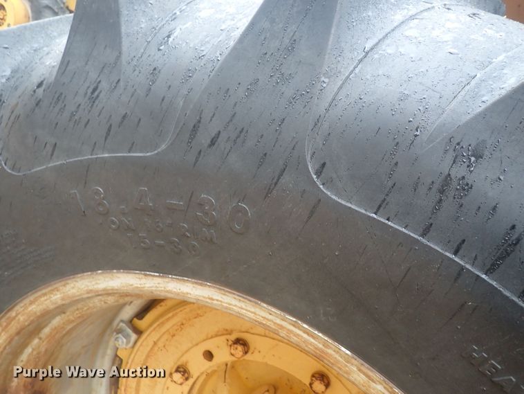 image for item DQ3100 1964 Minneapolis Moline M602  tractor