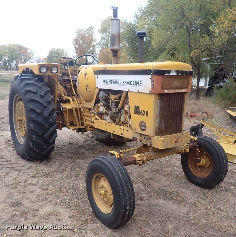 image for item DQ3101 Minneapolis Moline M670 Super  tractor