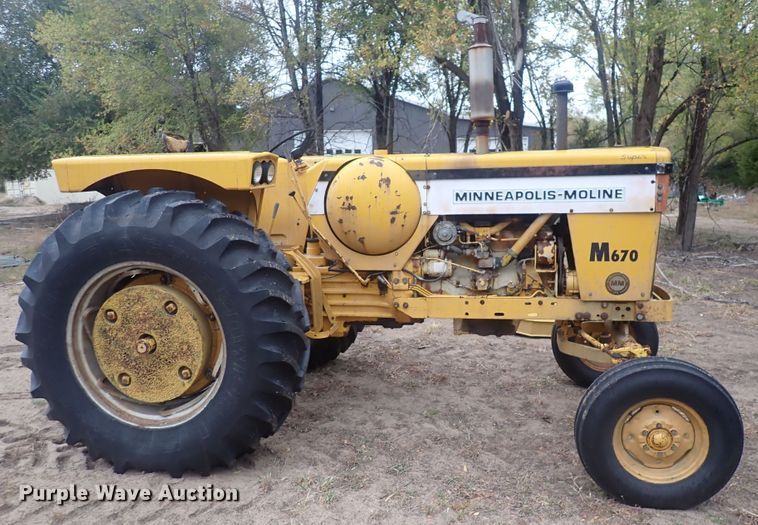 image for item DQ3101 Minneapolis Moline M670 Super  tractor