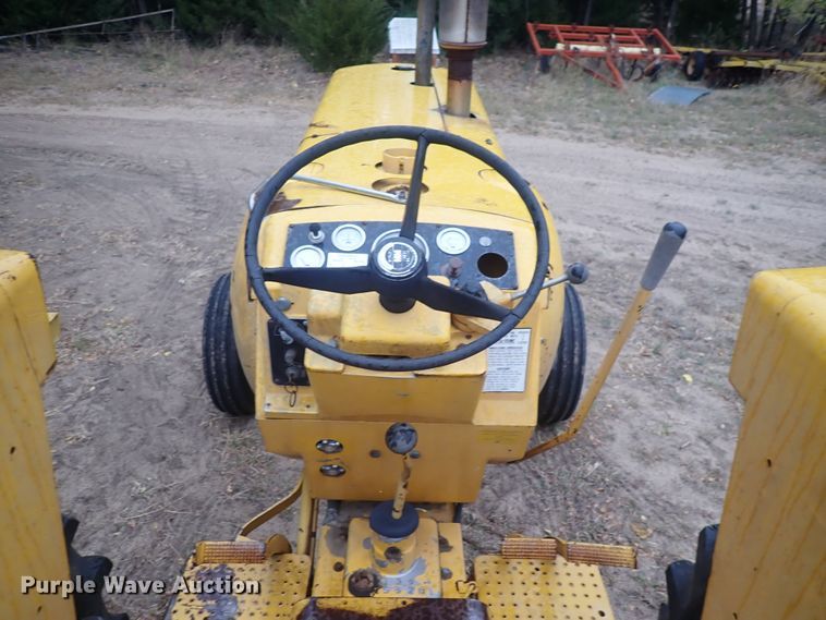 image for item DQ3101 Minneapolis Moline M670 Super  tractor