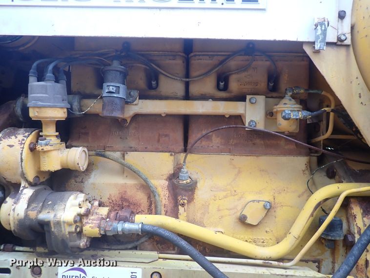 image for item DQ3101 Minneapolis Moline M670 Super  tractor