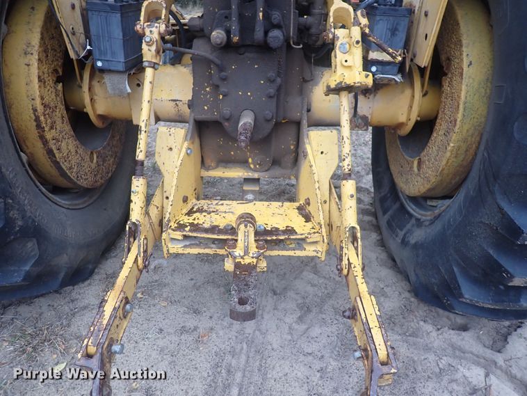 image for item DQ3101 Minneapolis Moline M670 Super  tractor