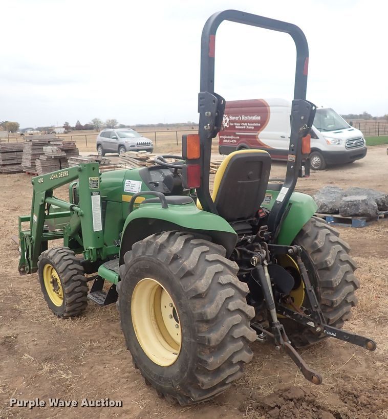 image for item DQ3116 2002 John Deere 4410  MFWD tractor
