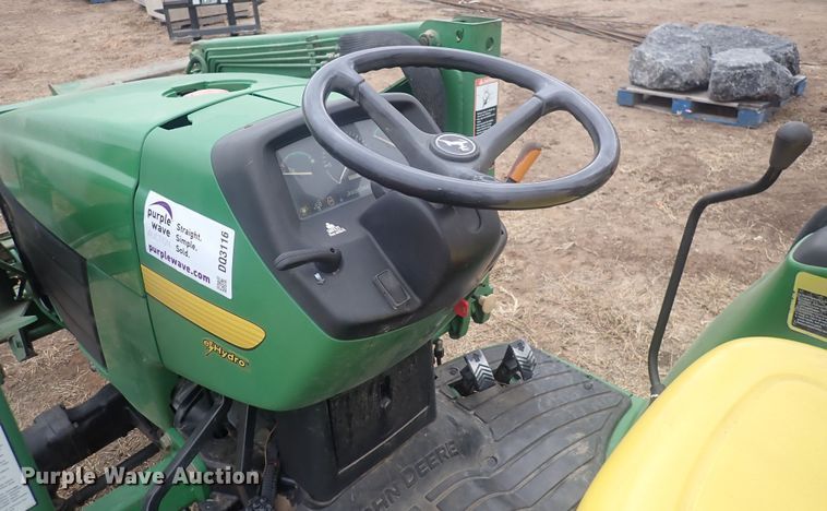 image for item DQ3116 2002 John Deere 4410  MFWD tractor