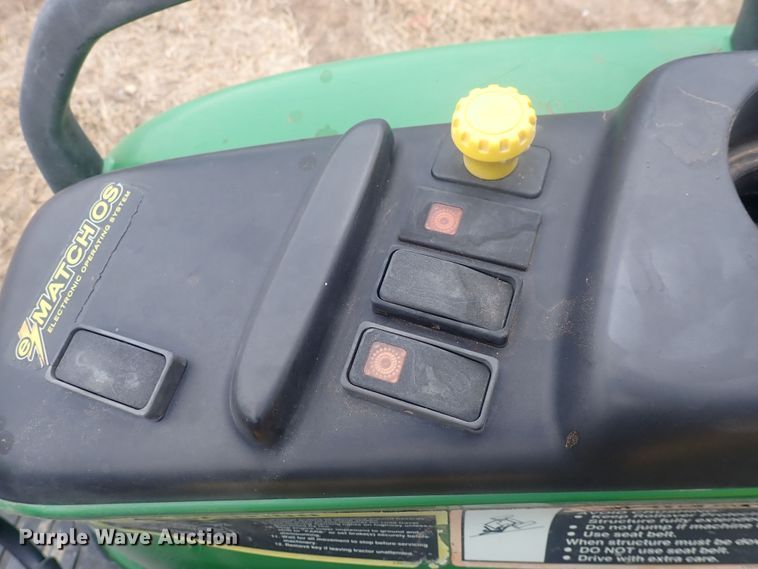 image for item DQ3116 2002 John Deere 4410  MFWD tractor