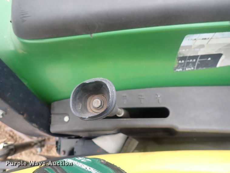 image for item DQ3116 2002 John Deere 4410  MFWD tractor