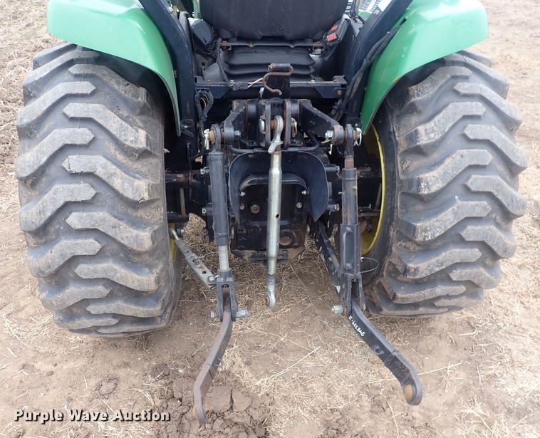 image for item DQ3116 2002 John Deere 4410  MFWD tractor