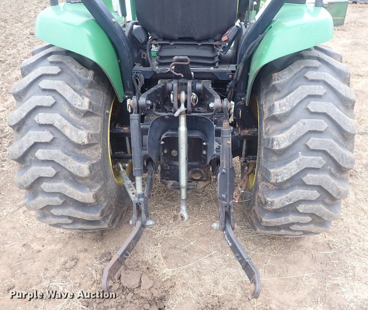 image for item DQ3116 2002 John Deere 4410  MFWD tractor