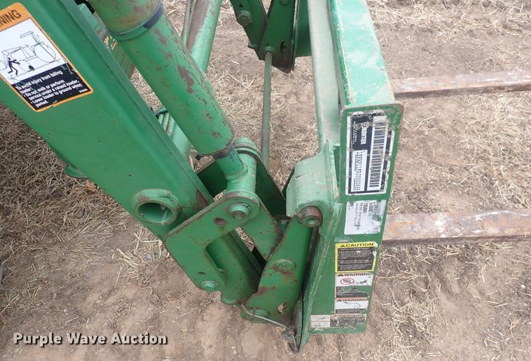 image for item DQ3116 2002 John Deere 4410  MFWD tractor