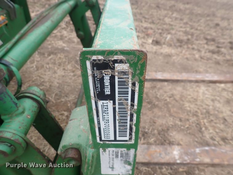 image for item DQ3116 2002 John Deere 4410  MFWD tractor