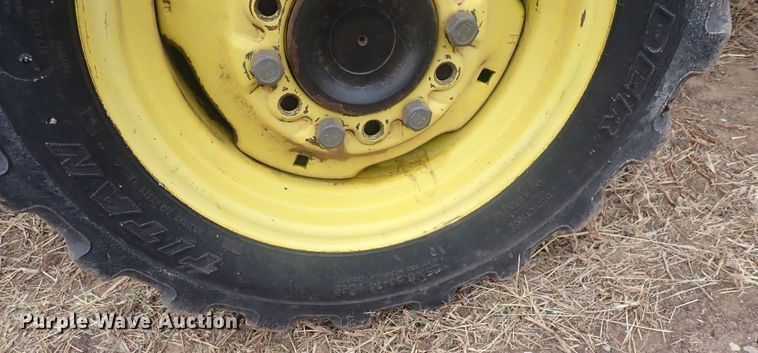 image for item DQ3116 2002 John Deere 4410  MFWD tractor