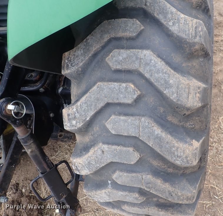 image for item DQ3116 2002 John Deere 4410  MFWD tractor