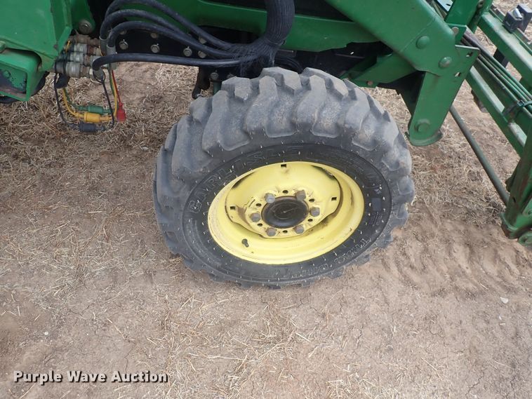 image for item DQ3116 2002 John Deere 4410  MFWD tractor