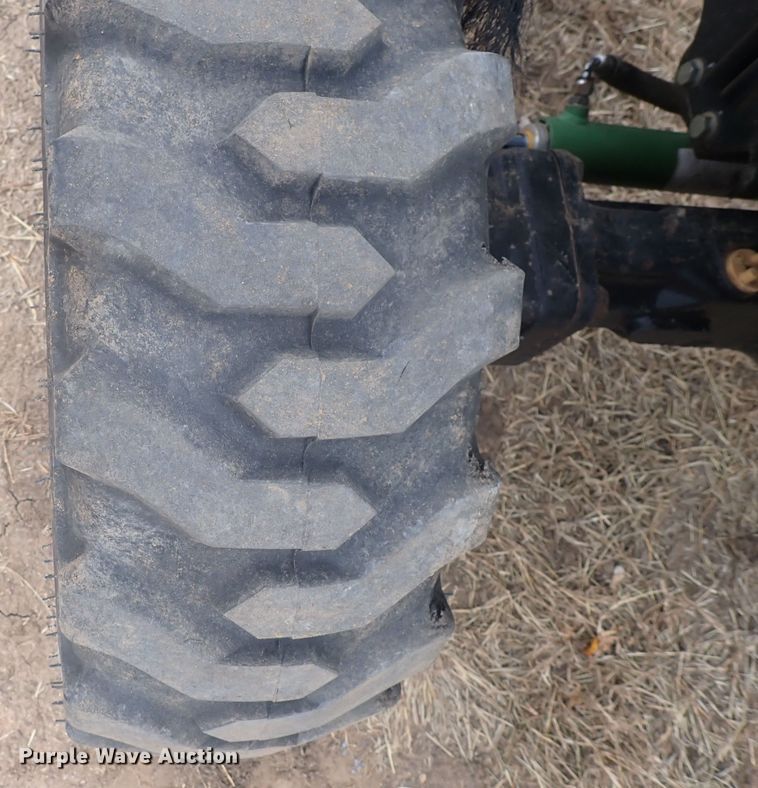 image for item DQ3116 2002 John Deere 4410  MFWD tractor