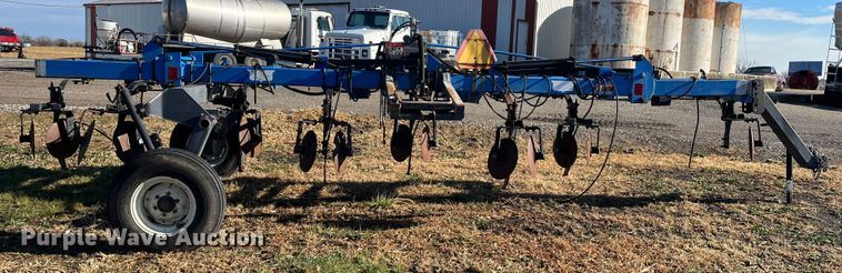 image for item DR7313 DMI Nutri-Placr 3250  NH3 applicator