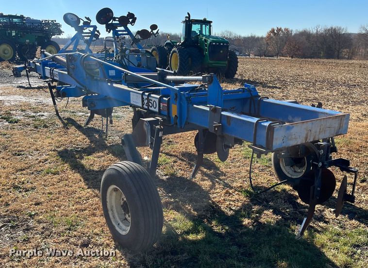 image for item DR7313 DMI Nutri-Placr 3250  NH3 applicator