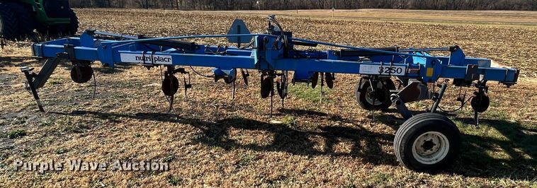 image for item DR7313 DMI Nutri-Placr 3250  NH3 applicator