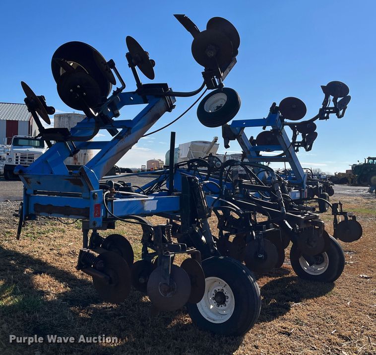 image for item DR7314 DMI Nutri-Placr 3250  NH3 applicator