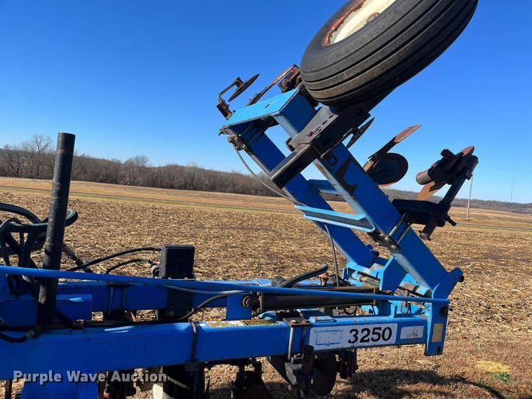 image for item DR7314 DMI Nutri-Placr 3250  NH3 applicator