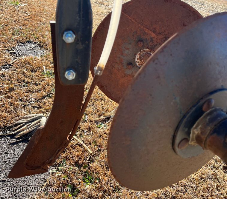 image for item DR7314 DMI Nutri-Placr 3250  NH3 applicator