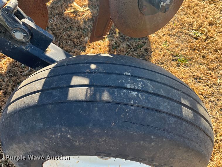 image for item DR7314 DMI Nutri-Placr 3250  NH3 applicator