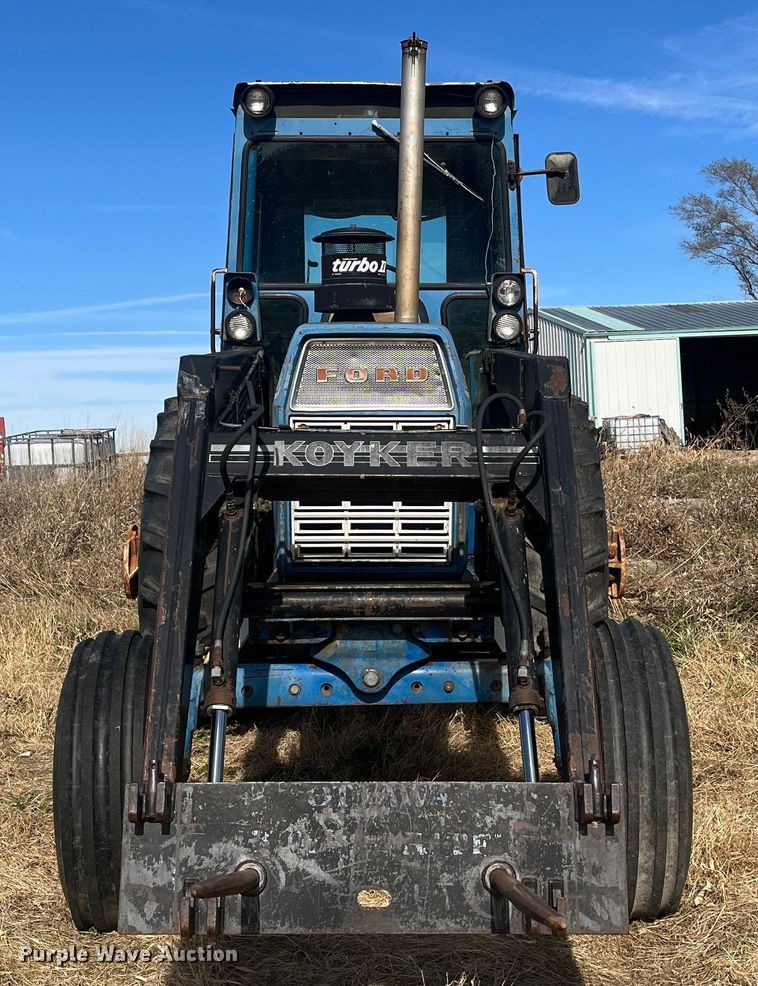 image for item DR7320 1975 Ford 9600  tractor