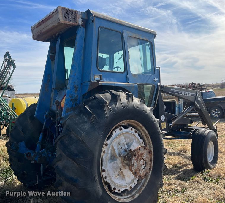 image for item DR7320 1975 Ford 9600  tractor