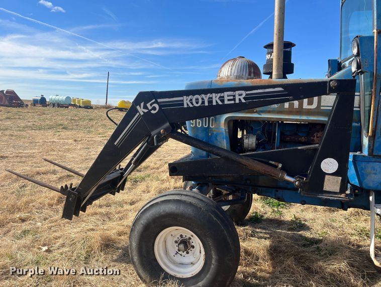 image for item DR7320 1975 Ford 9600  tractor