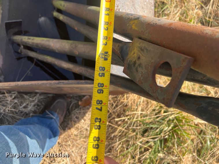 image for item DR7320 1975 Ford 9600  tractor