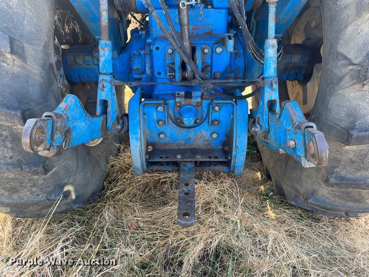 image for item DR7320 1975 Ford 9600  tractor