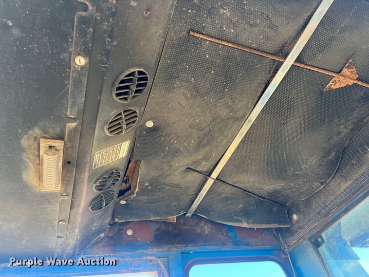 image for item DR7320 1975 Ford 9600  tractor