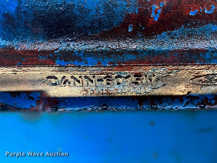 image for item DR7320 1975 Ford 9600  tractor