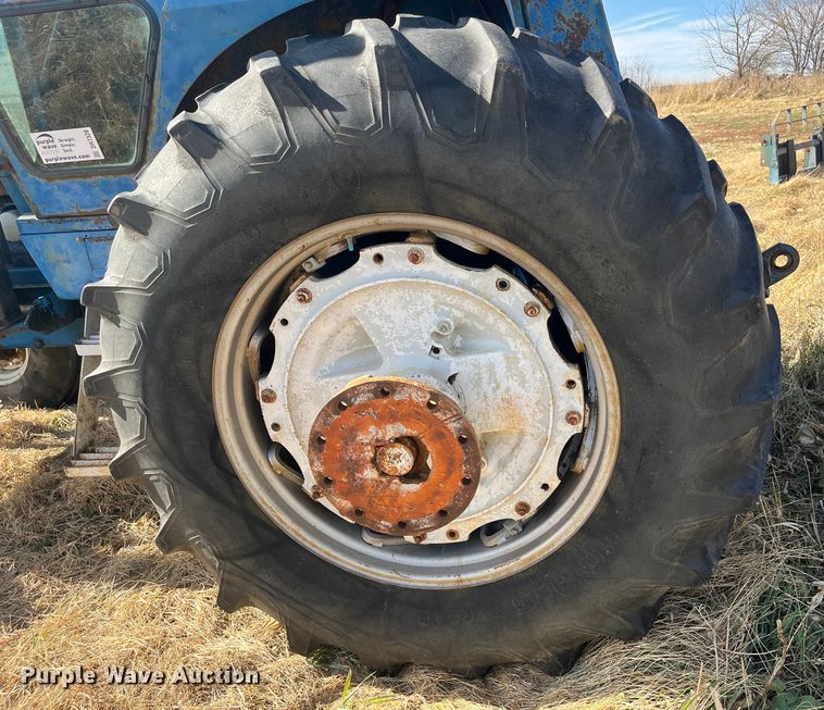 image for item DR7320 1975 Ford 9600  tractor