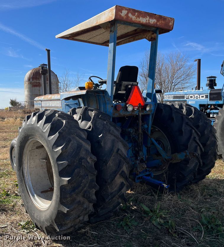 image for item DR7321 1980 Ford 7700  tractor