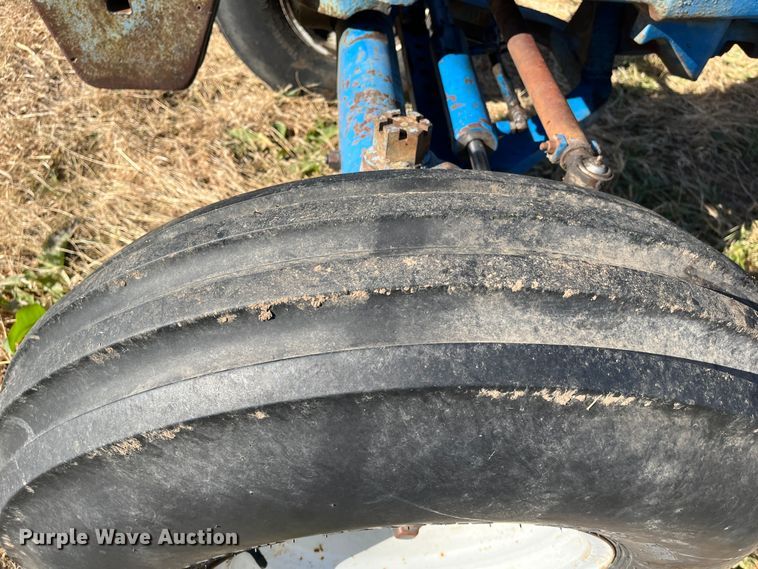 image for item DR7321 1980 Ford 7700  tractor