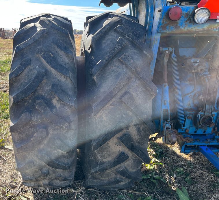 image for item DR7321 1980 Ford 7700  tractor