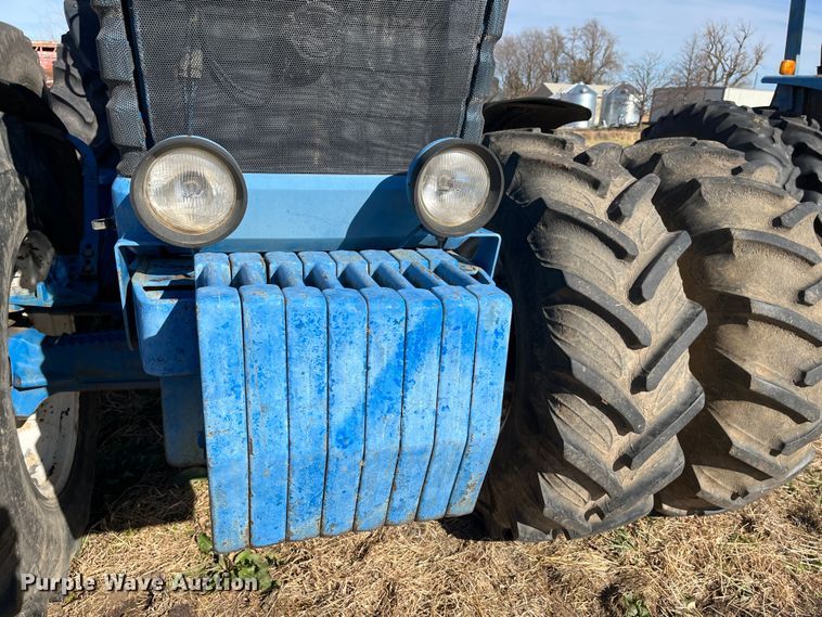 image for item DR7322 1991 Ford 8830  MFWD tractor