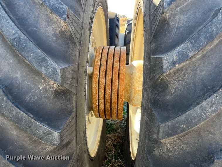 image for item DR7322 1991 Ford 8830  MFWD tractor