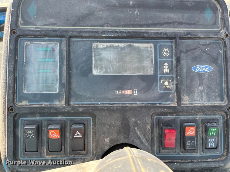 image for item DR7322 1991 Ford 8830  MFWD tractor