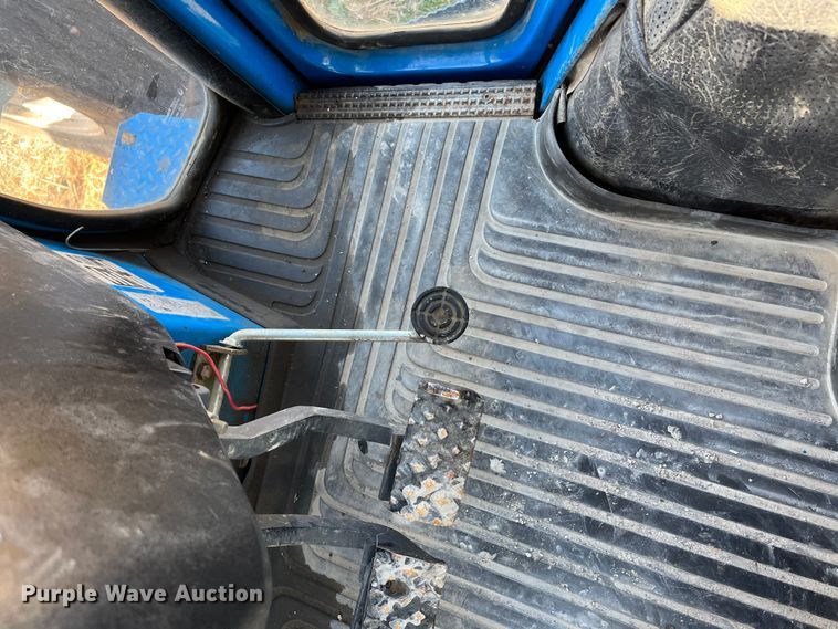 image for item DR7322 1991 Ford 8830  MFWD tractor