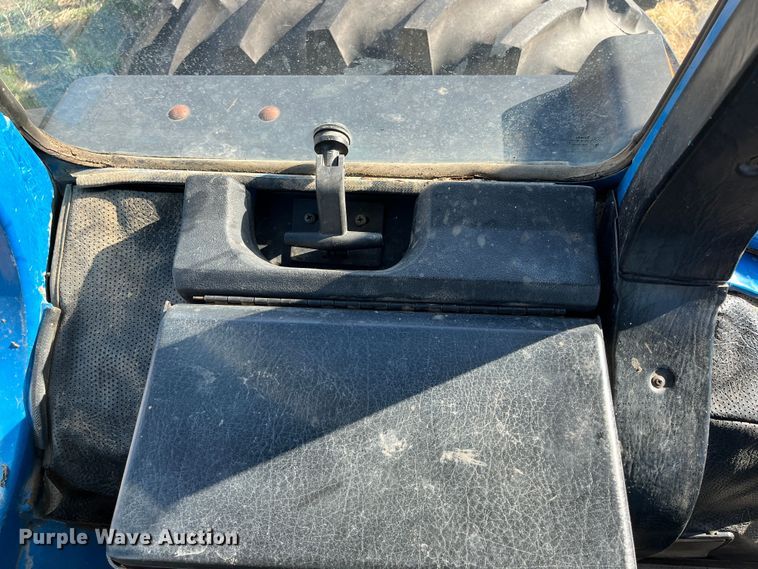 image for item DR7322 1991 Ford 8830  MFWD tractor