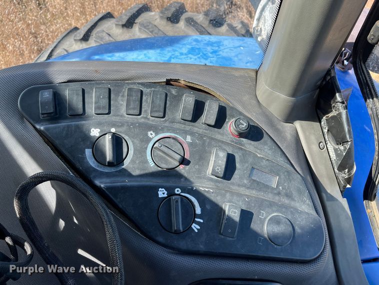 image for item DR7323 2003 New Holland TG255  MFWD tractor